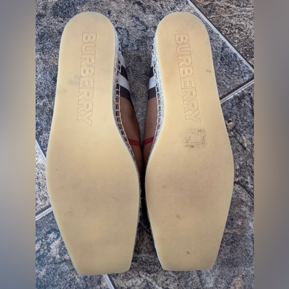 Burberry House Check Square-Toe Espadrille Flat Shoes- Women’s Size 40/9 - Picture 8 of 9